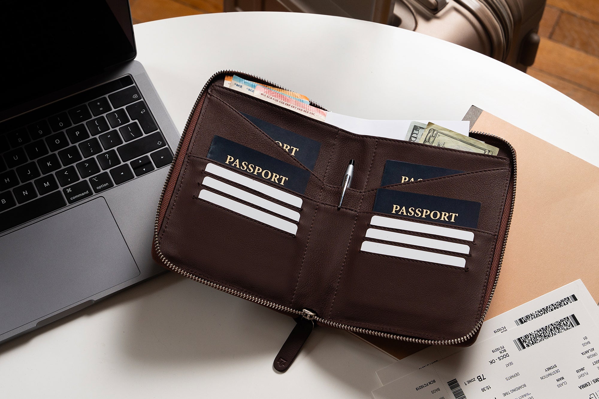 Family Leather Passport Wallet (Dark Brown)