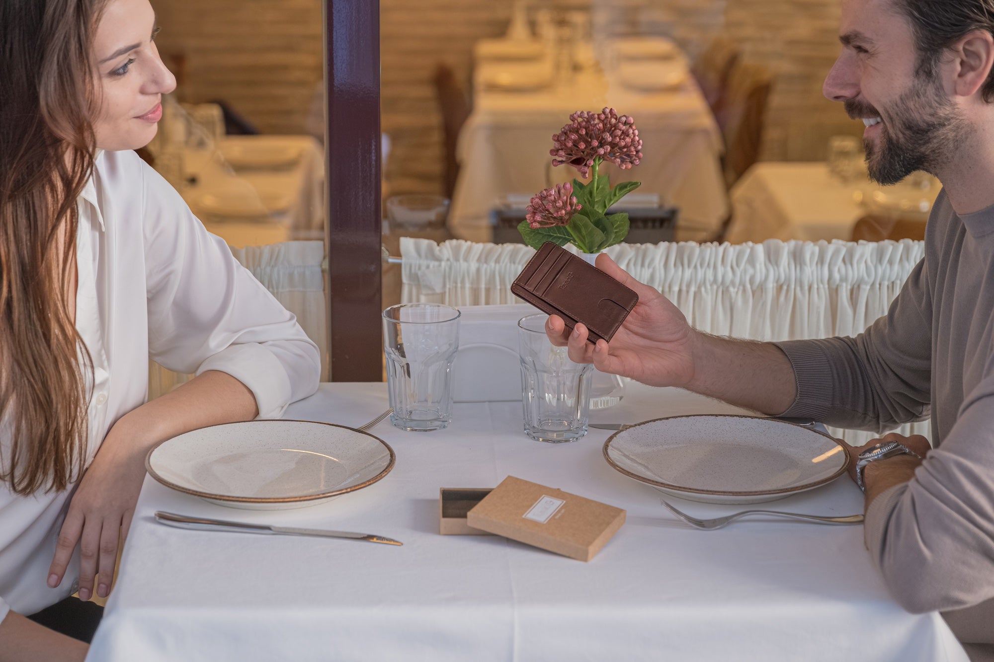 Slim Full Grain Leather Card Wallet (Dark Brown)